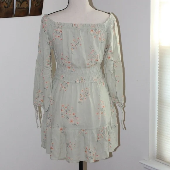American Eagle, Off the shoulder Mini dress - Picture 5 of 11